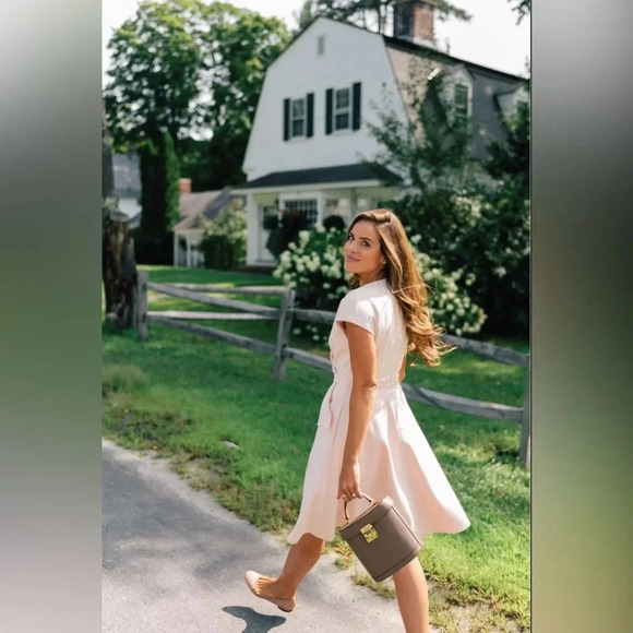 Gal Meets Glam Lydia Dress Blush Pink Neutral Classic Minimalist Size 4 - Picture 1 of 12